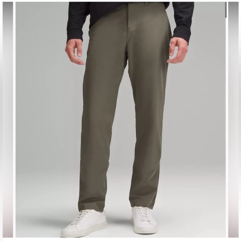 Pristine Lululemon Men’s ABC Slim-Fit 5 Pocket Pant 32L Strech Cotton Green 40